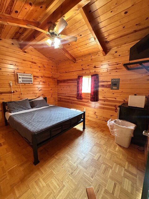 Image 5 for Camping Cabin Queen Bed