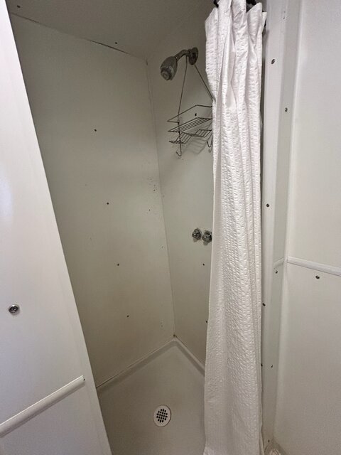 Image 21 for Cabin with Bathroom 1 queen bed