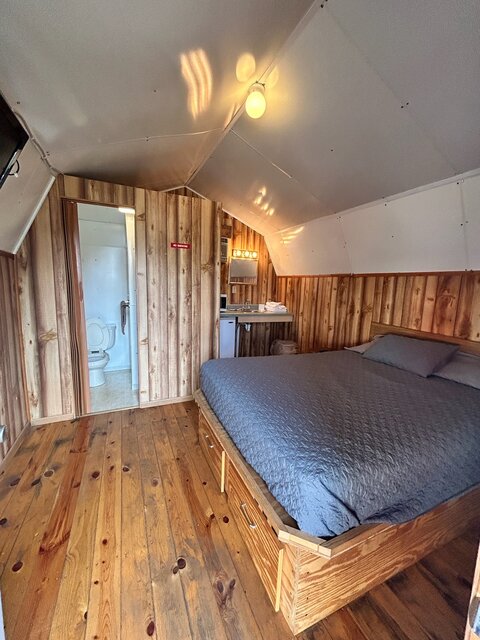 Image 14 for Cabin with Bathroom 1 queen bed