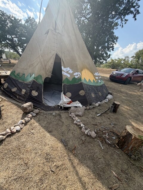 Image 1 for TeePee
