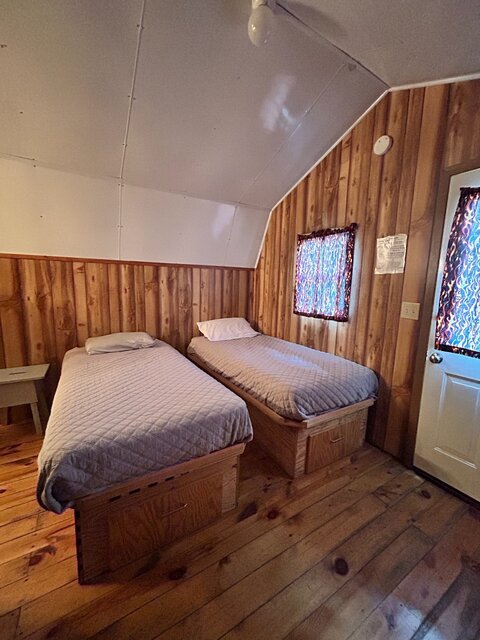 Image 8 for Cabin with Bathroom 2 Twins