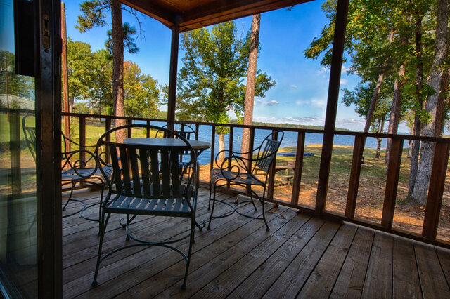 Image 2 for DC Waterfront Deluxe Cabin-NEED EXCEPTION for PETS
