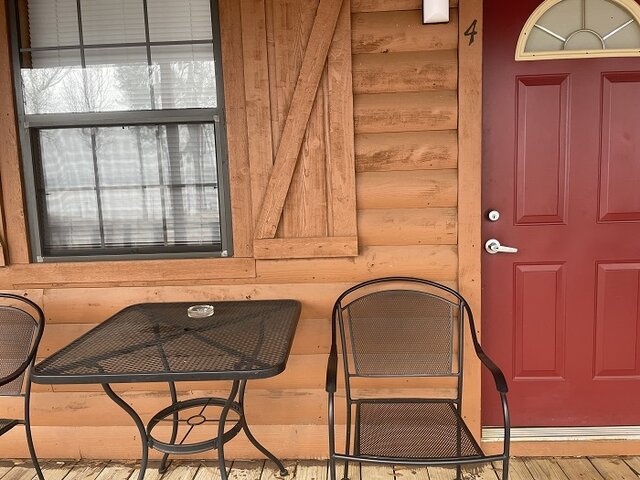 Image 1 for L4 Waterview Motel - 1 Queen *NO PETS ALLOWED*