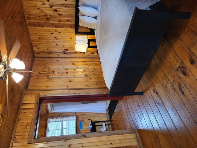 Image 2 for L5 Waterview Motel - 1 Queen *NO PETS ALLOWED*