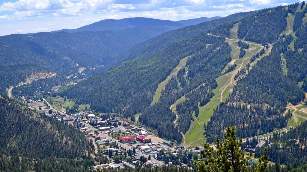 Pioneer Lodge 7 Red River, NM Lodging