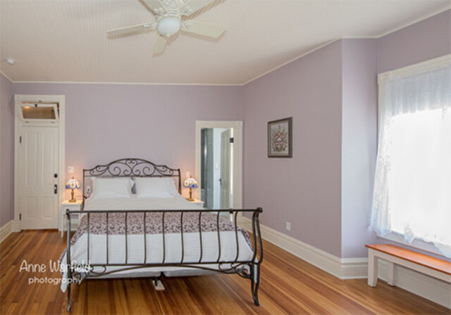 Image 2 for Lilac Room