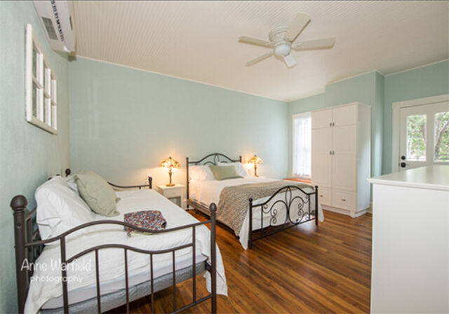 Image 2 for Laurel Room