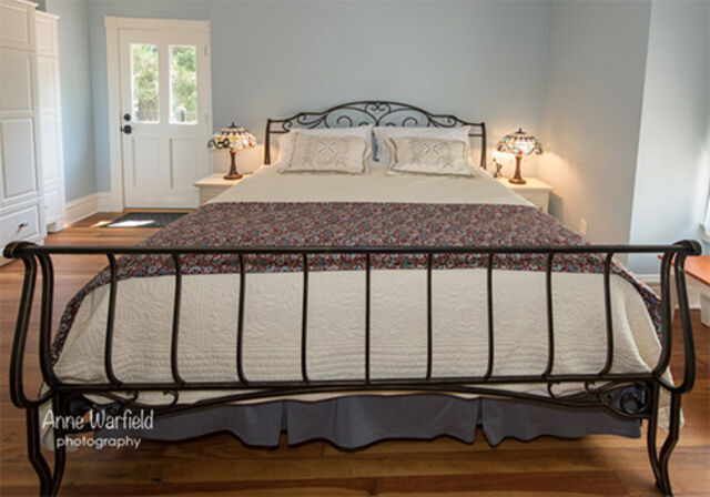 Image 1 for Delphinium Room