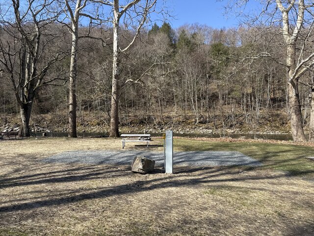 Image 1 for Riverfront 54