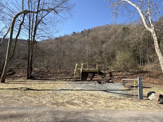 Image 4 for Riverfront-Tent 2