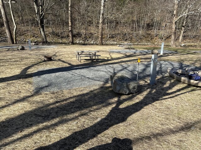 Image 1 for Riverfront 52