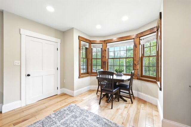 Image 3 for Deerfield Room