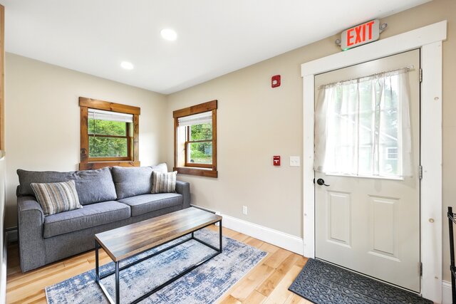 Image 9 for Concord Apartment