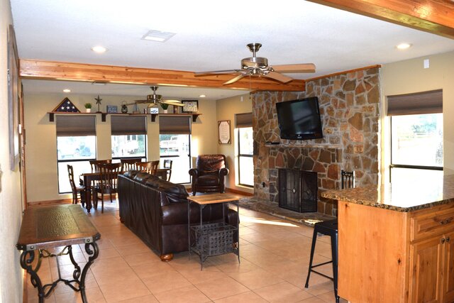 Living room - lot of light!