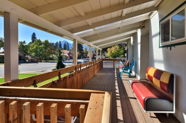 Image 13 for Downtown Leavenworth Front Street Home