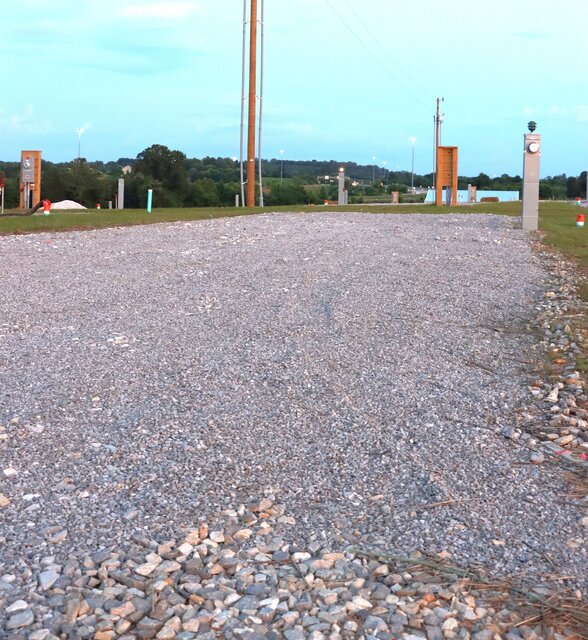 Image 2 for 15) Back In/ Full Hook Up