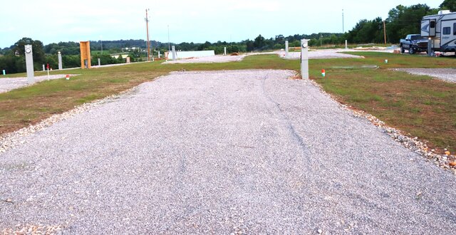 Image 1 for 14) Back In/ Full Hook Up