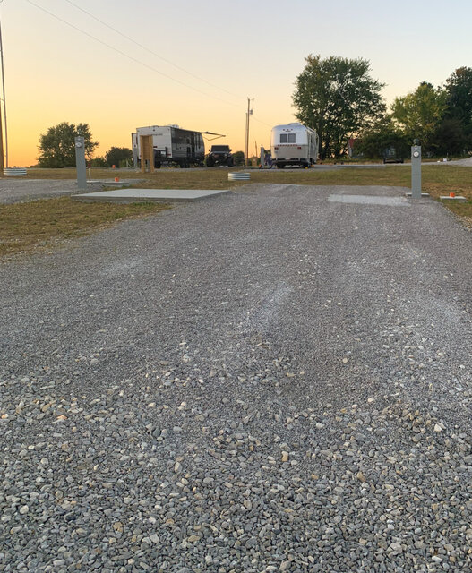 Image 4 for 23) Back In/ Full Hook Up