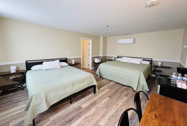 Image 1 for Room 5