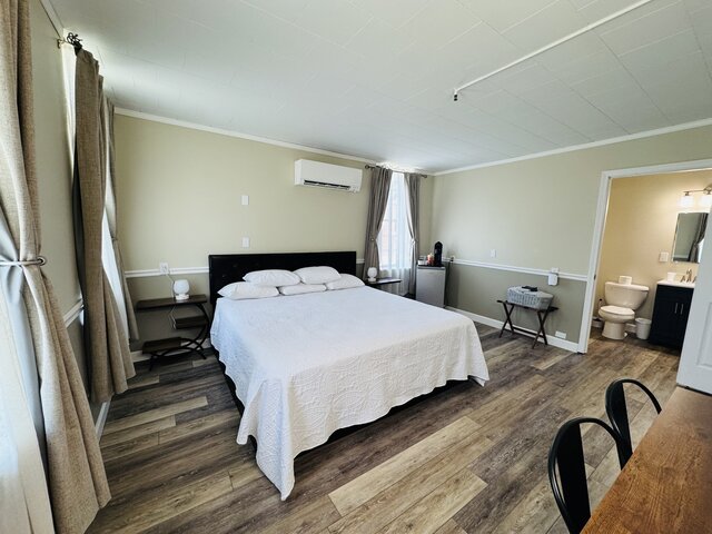 Image 2 for Room 3