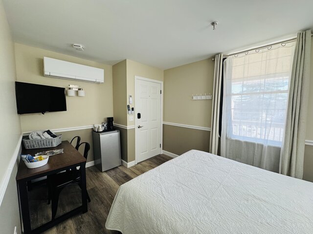 Image 1 for Room 6