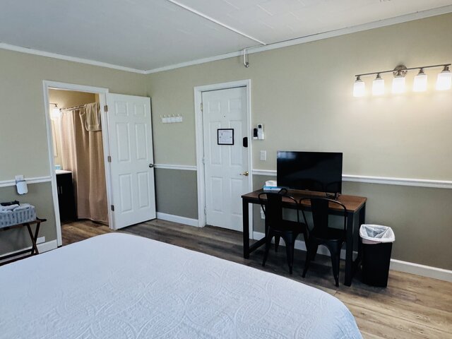 Image 4 for Room 3