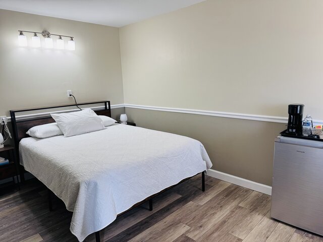 Image 1 for Room 7