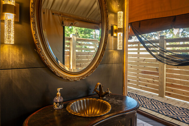 Image 19 for Legend Tent