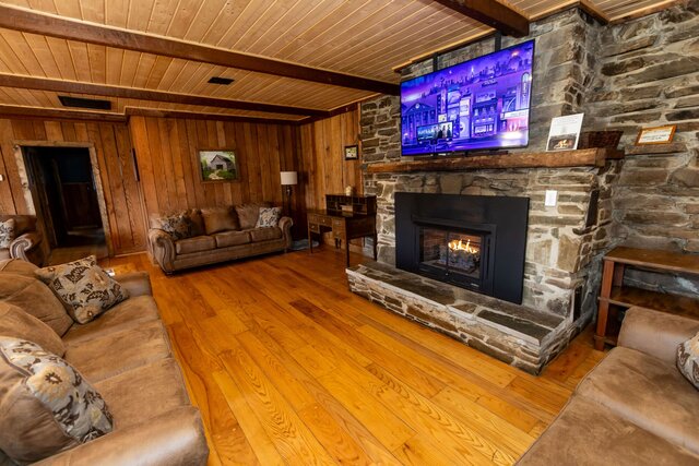 Image 17 for 105 - 18 Valley Lodge Cabin 18