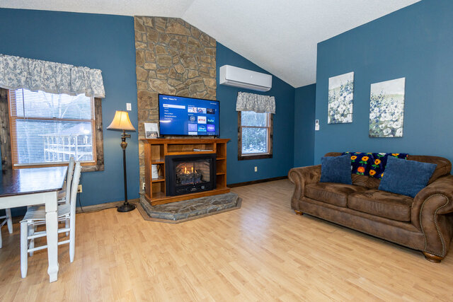 Image 3 for 102 - 141 Twin Falls Duplex Both Levels Combined Cabin 141