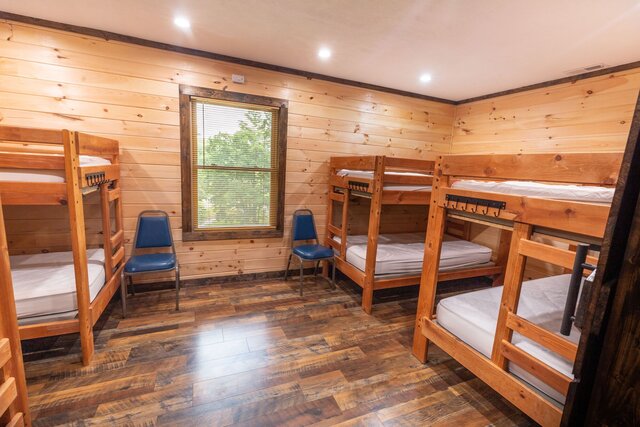 Image 16 for 110 - 34 The Bunkhouse Cabin 34