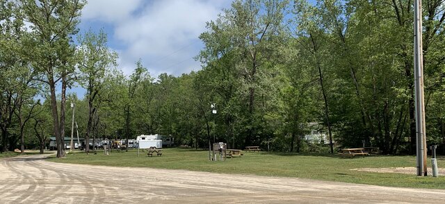 Image 3 for Back-in River front RV Site