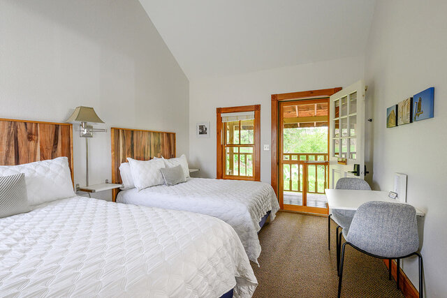 Image 1 for Houston Room w Queen & Full @ The Resort