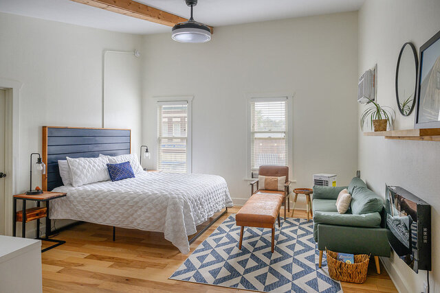 Image 1 for Mayoral Deluxe Downtown Suite @ Paddle On