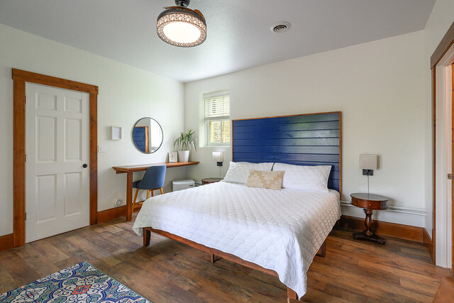 Image 2 for Driftless King Room Patio Level @ The Resort