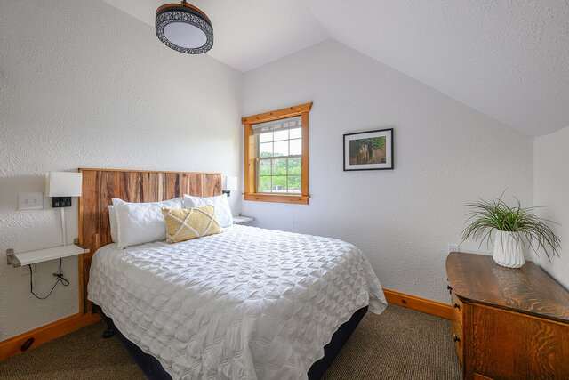 Image 4 for Lanesboro Suite & Treetop Deck @ The Resort