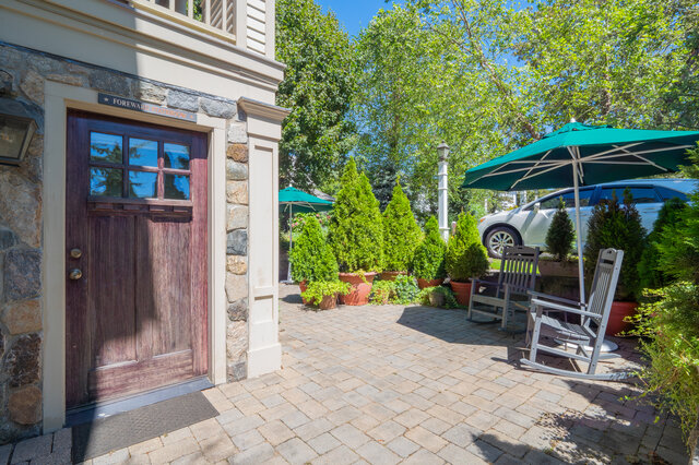 Image 8 for Foreward Stateroom - Winstead Inn