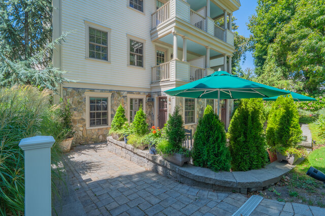 Image 10 for Foreward Stateroom - Winstead Inn