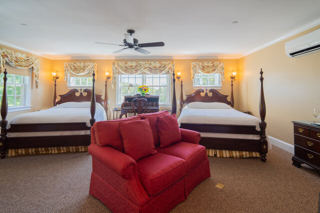 Image 2 for Topside Stateroom - Winstead Inn