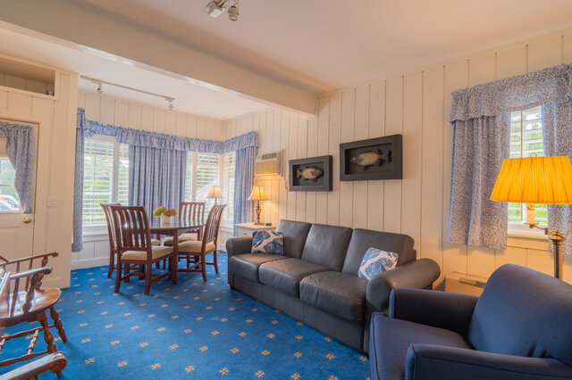 Image 4 for Chandlery Starboard - Winstead Inn