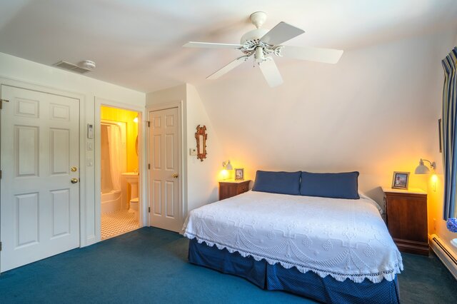 Image 4 for Mariner's Hideaway - Winstead Inn