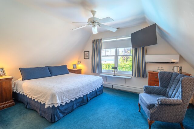 Image 1 for Mariner's Hideaway - Winstead Inn