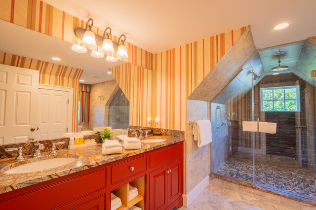 Image 6 for Crow's Nest - Winstead Inn