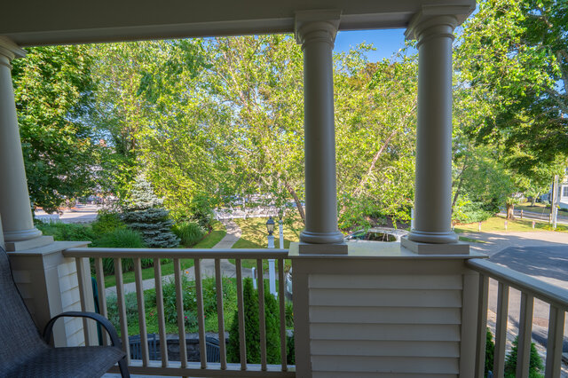 Image 7 for Windward Stateroom - Winstead Inn