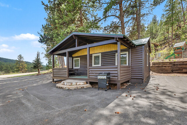 Image 1 for Medium Cabin #4