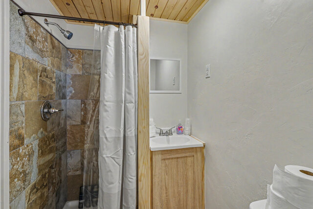 Image 9 for Small Cabin #1