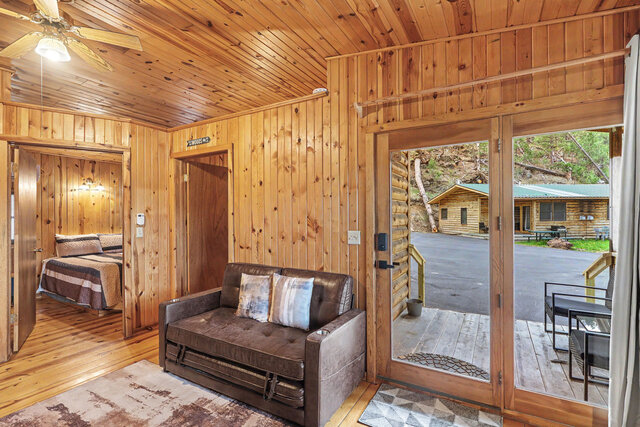 Image 4 for Birch Cabin