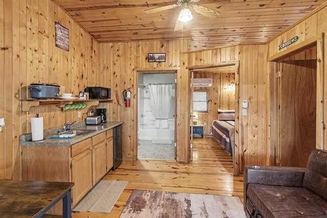Image 11 for Dakota Cabin