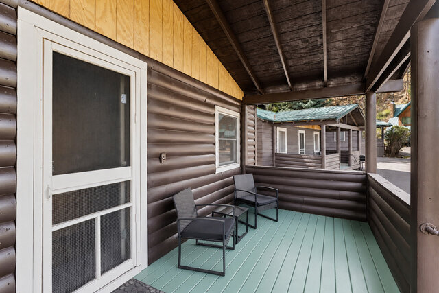Image 5 for Medium Cabin #3 - The Three Pines