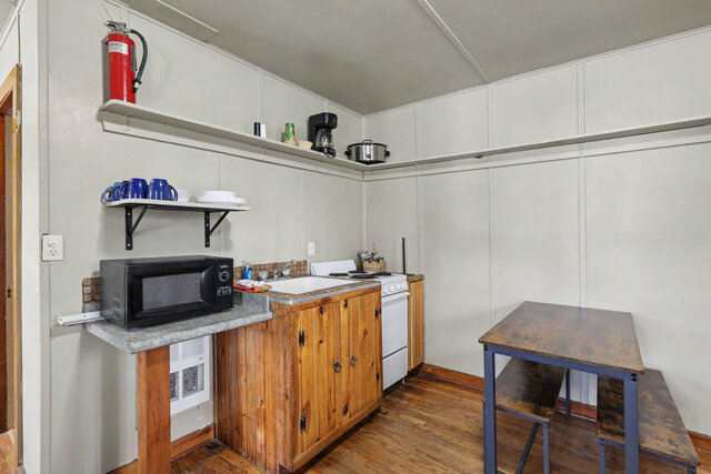 Image 11 for Medium Cabin #8
